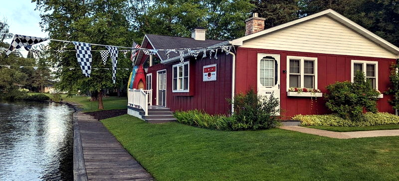 Borchers AuSable Canoe & Kayak - From Web Listing